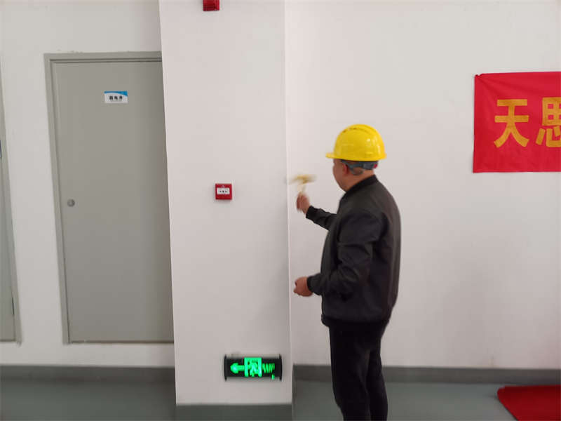 <a href=http://www.elecalloy.com.cn/gccf/ target=_blank class=infotextkey>合肥廠房裝修</a>